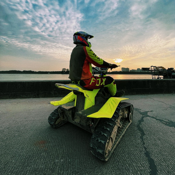Princeps Torque 72V Electric ATV with Dual Tracks & Dual Motors for Extreme Conditions